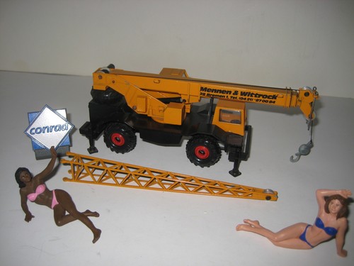 Liebherr ltm 1030 autogru - autogru, uomo
